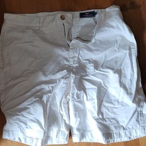 Vineyard Vines Mens White Shorts